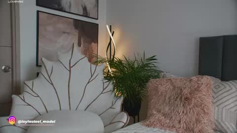 INSTA leylasteel model         online show from April 15, 8:09 pm