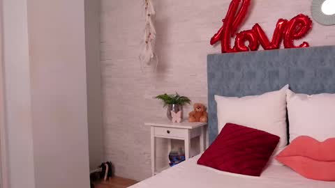 Snapshot of leylagracey chatting on March 4, 7:51 am LeylaGracey online show from March 4, 7:51 am