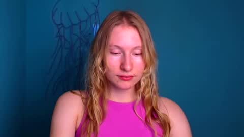 Leyla online show from September 19, 11:14 am