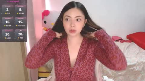 Leyla  online show from May 7, 2:13 pm