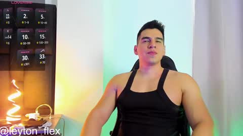 L E Y T O N online show from September 21, 1:59 pm