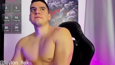 L E Y T O N online show from December 5, 1:27 am