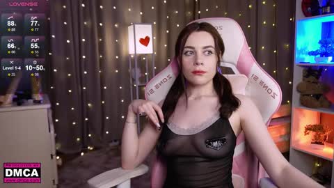 leziiowl online show from November 8, 7:44 am