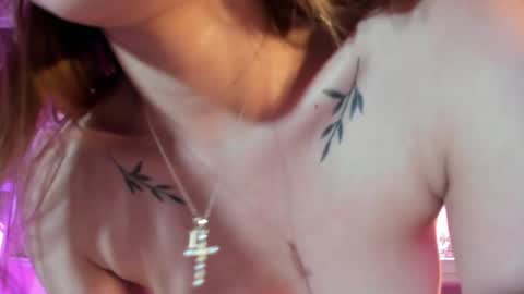 LEZY online show from September 12, 8:00 pm