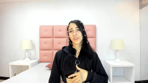 Snapshot of lhiamfitt chatting on January 22, 4:12 pm lhiamfitt online show from January 22, 4:12 pm