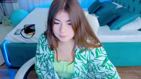 li__sa online show from September 24, 9:05 am