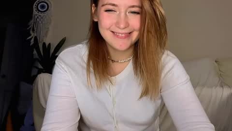 Snapshot of li_ni_ chatting on January 27, 9:13 am li_ni_ online show from January 27, 9:13 am