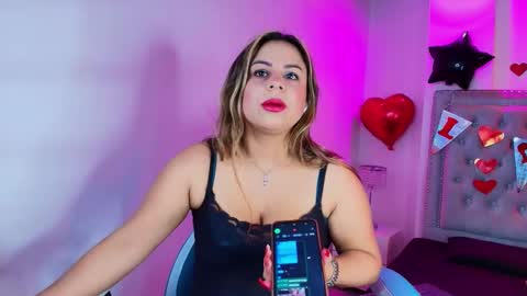 Lia  online show from February 12, 4:05 am