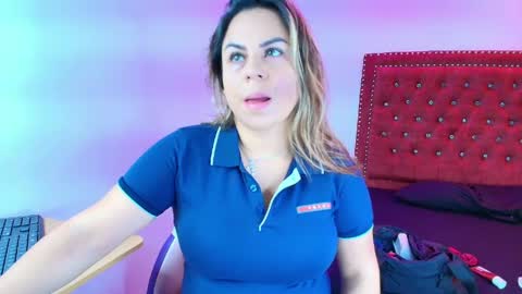 Lia  online show from May 21, 4:08 am