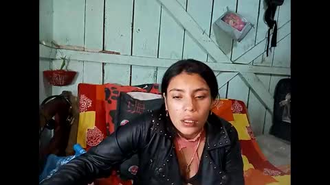 Snapshot of lia_hottie chatting on January 11, 1:48 am Lia online show from January 11, 1:48 am