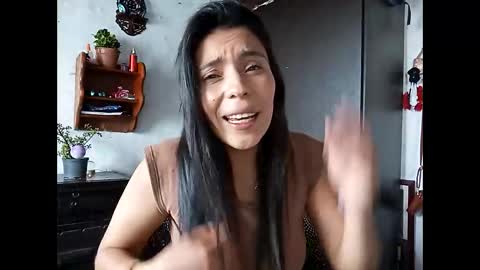 Snapshot of lia_hottie chatting on February 10, 9:47 pm Lia online show from February 10, 9:47 pm