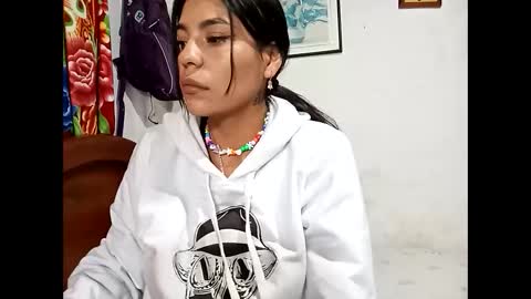Snapshot of lia_hottie chatting on February 27, 9:40 am Lia online show from February 27, 9:40 am