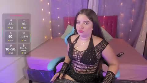 Snapshot of lia_little18 chatting on February 2, 4:26 am lia_little18 online show from February 2, 4:26 am