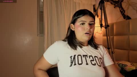 Lia online show from April 6, 7:15 pm