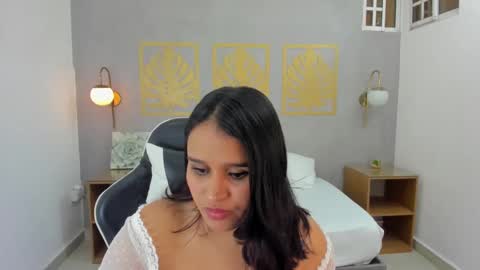 Lia  online show from February 15, 5:19 am