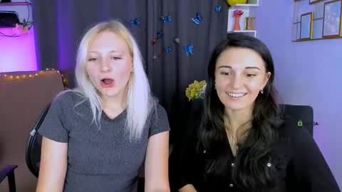 Snapshot of lia_sunset chatting on September 9, 4:40 pm Lia online show from September 9, 4:40 pm