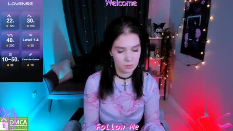 Snapshot of lia_xxgirl chatting on December 21, 3:58 am Lia online show from December 21, 3:58 am