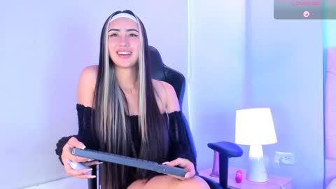Snapshot of liaa_18 chatting on January 24, 10:19 pm Liaa online show from January 24, 10:19 pm