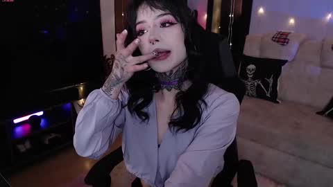 Liaa  online show from December 16, 2:41 am