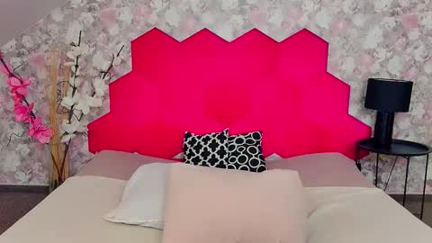 Lia online show from March 9, 11:26 am