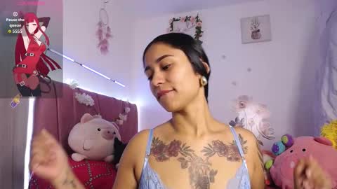 liahdiaz_ online show from February 4, 2:32 pm