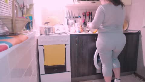 Snapshot of liahsofty chatting on February 26, 4:38 pm miss Lia colection for travel online show from February 26, 4:38 pm
