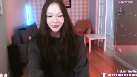 lialilia online show from February 26, 7:23 am