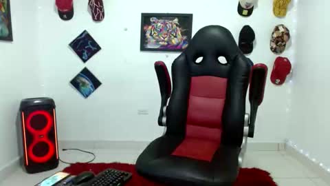 Andres online show from February 13, 11:08 pm