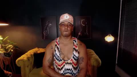 Liam online show from October 18, 8:02 pm