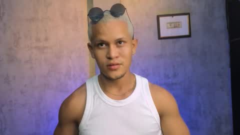 liam_knight online show from November 12, 2:36 am