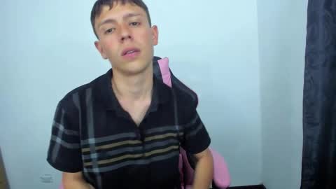 liam_oasiss online show from December 30, 9:05 am