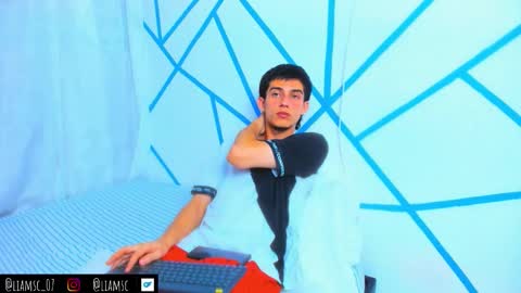liam_scott7 online show from September 25, 5:14 am