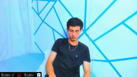 liam_scott7 online show from September 26, 3:53 pm