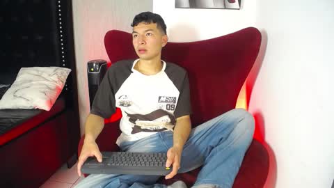 Liam  online show from February 15, 11:53 am