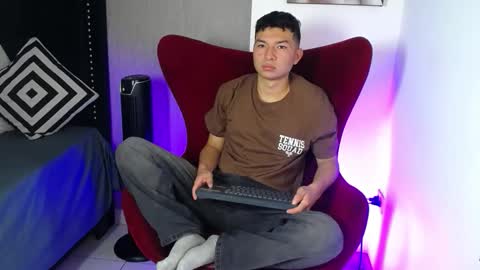 Liam  online show from February 13, 1:03 pm