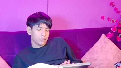 Liam online show from February 7, 8:01 pm