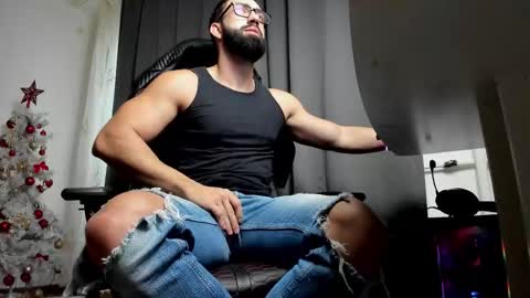 Liam online show from January 7, 8:19 am