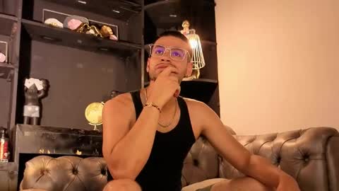 liamdeluca online show from May 27, 12:24 pm
