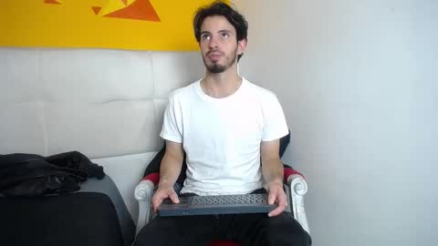 LiamLuxe online show from February 14, 6:51 pm