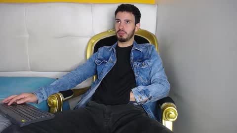 LiamLuxe online show from September 17, 1:47 pm