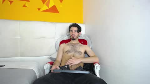 LiamLuxe online show from February 8, 6:22 pm