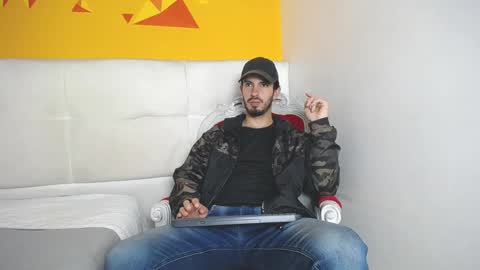 LiamLuxe online show from January 27, 6:41 pm