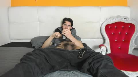 LiamLuxe online show from March 11, 5:24 pm