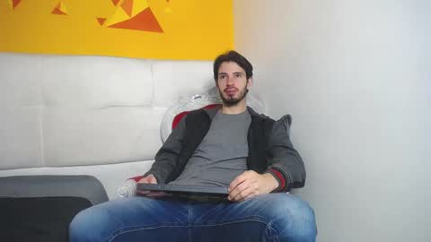 LiamLuxe online show from February 22, 12:51 pm