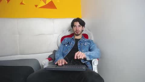 LiamLuxe online show from February 24, 3:31 pm