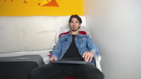 LiamLuxe online show from February 24, 12:26 pm
