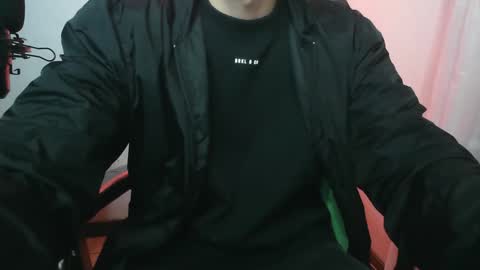 liammason_ online show from December 1, 2:42 am