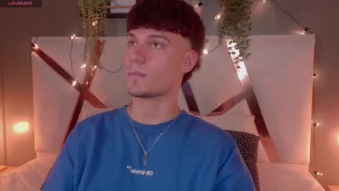 Liam Thunder online show from October 24, 3:18 am