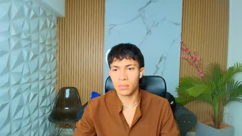 Snapshot of liamwoker chatting on September 19, 11:36 am Liam online show from September 19, 11:36 am