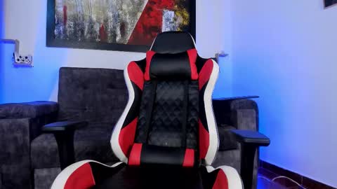 liamwyatt_ online show from December 14, 3:35 am